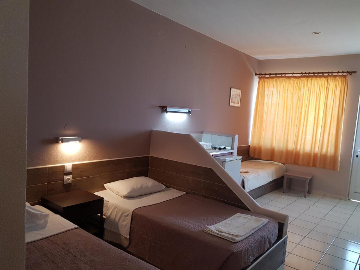 Asteraki Aparthotel กูเวีย ภายนอก รูปภาพ