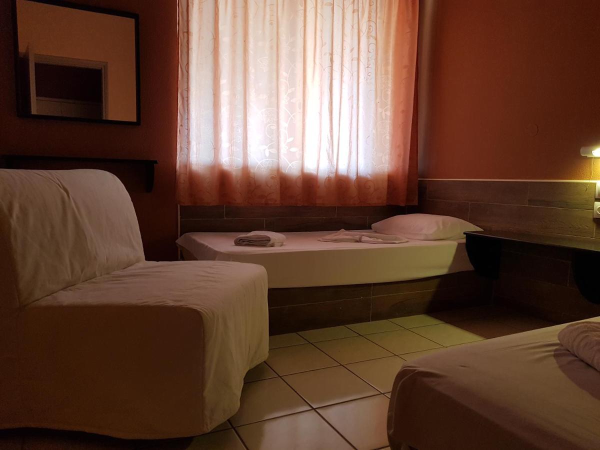 Asteraki Aparthotel กูเวีย ภายนอก รูปภาพ